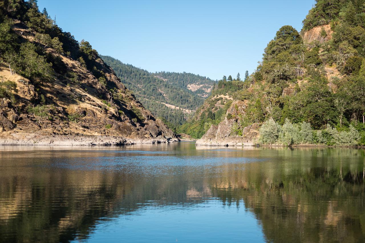 Morrisons Rogue River Lodge Merlin Екстериор снимка
