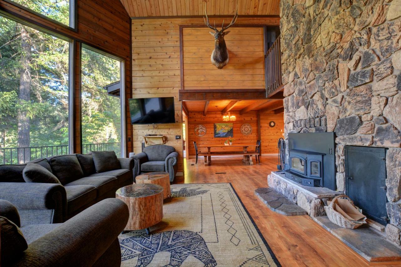 Morrisons Rogue River Lodge Merlin Екстериор снимка